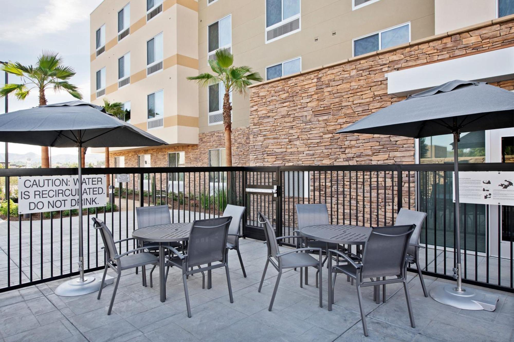 Fairfield By Marriott Inn & Suites Chino Exteriör bild
